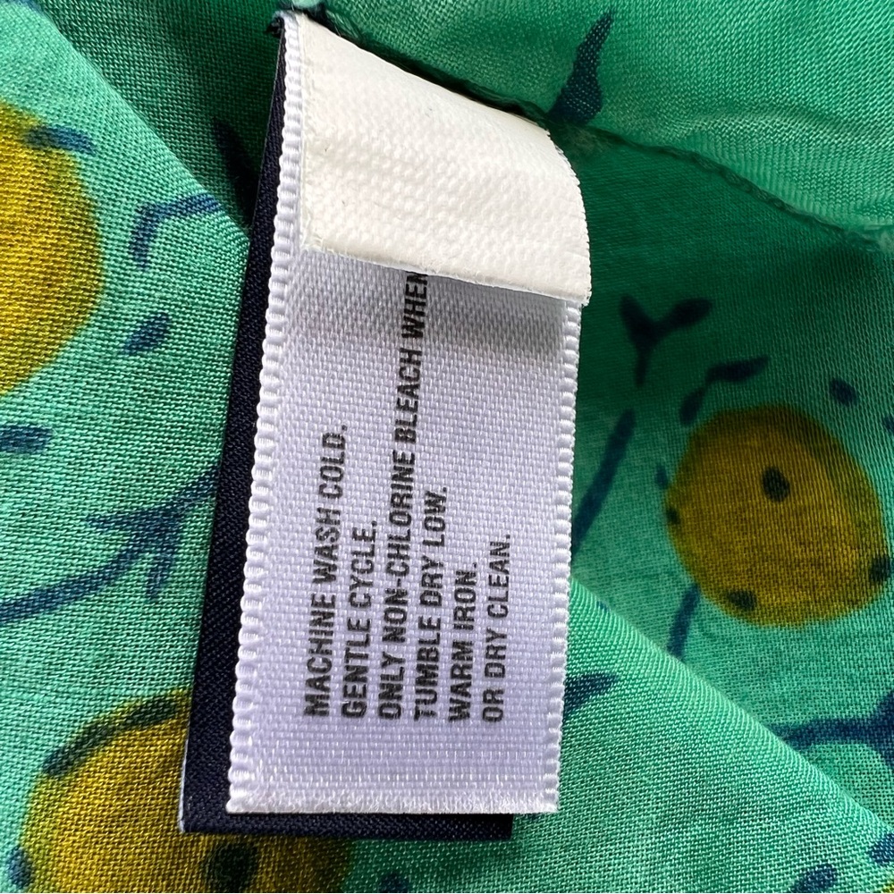 GAP Green and Yellow Leaf Pattern Scarf - Picture 7 of 10